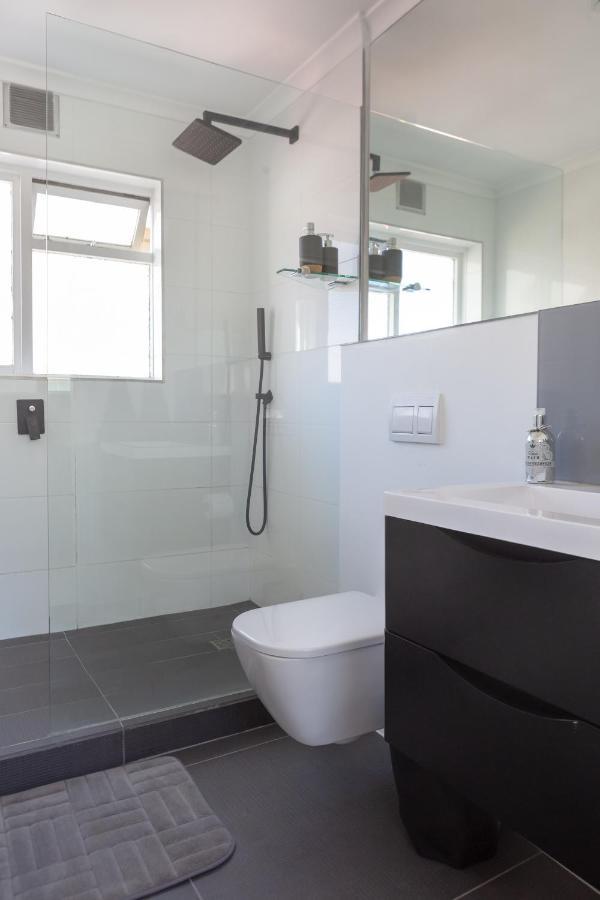 Cosy And Classy Sea Point Apartment Cape Town Exterior photo